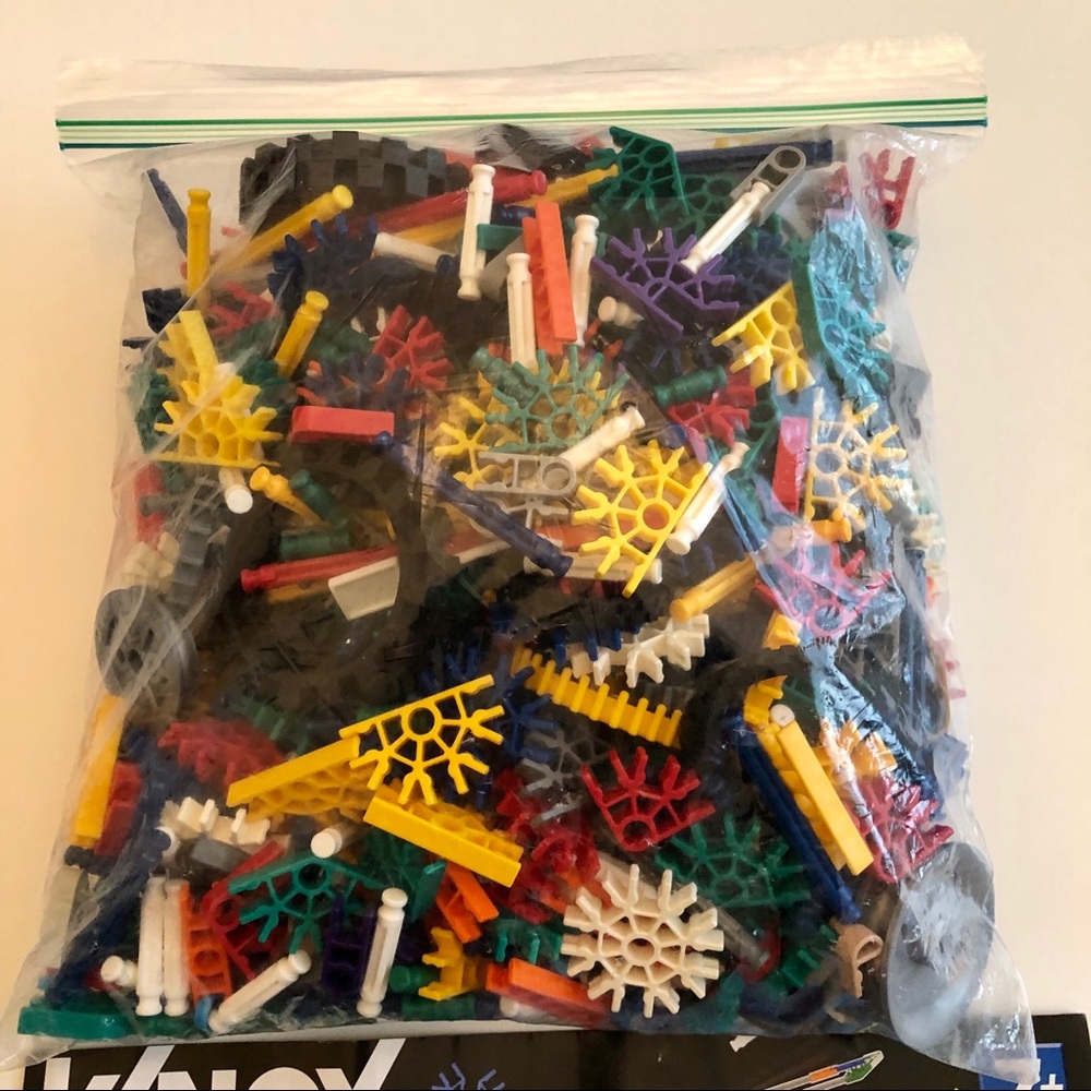 K’NEX 30 Model Building Set - Picture 3 of 6